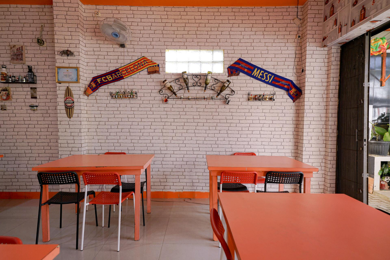 Food & Drinks 5, RedDoorz Plus @ Jalan FL Lumban Tobing Sibolga, Sibolga