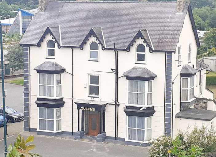 Others 3, Queens Rooms, Gwynedd