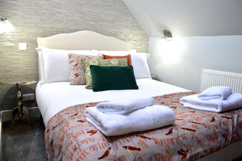 Bedroom 2, The Nest Hotel and Restaurant, Hampshire