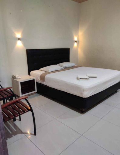 Bedroom 2, Hotel Golden Vella, Central Bangka