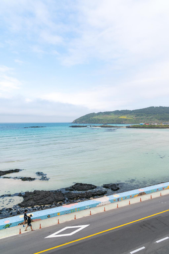 Others 5, Badaya Pension, Jeju