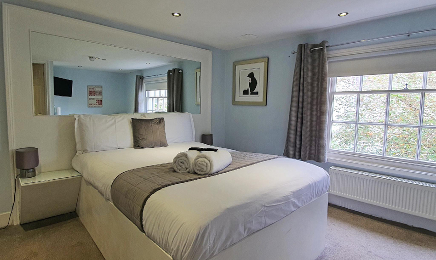Bedroom 2, Churchill Guest House, Brighton and Hove