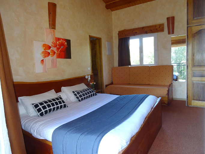Bedroom 2, AU BOIS FLEURI Les Chambres d'Hôtes , Var