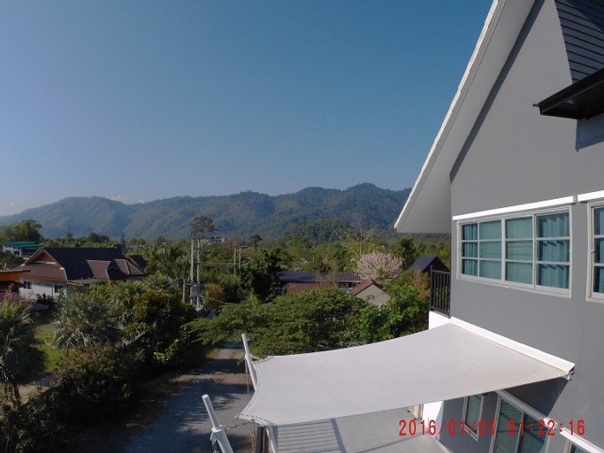 First House ofHappiness KhaoYai 2adults per 1 room, Pak Chong