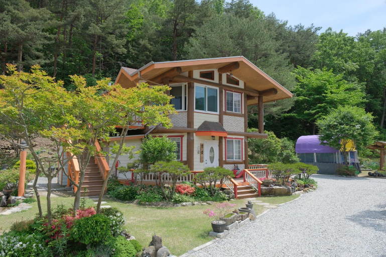 Others 3, Samcheok yeondam pension, Samcheok