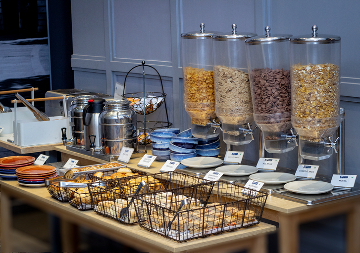 Food & Drinks 5, Holiday Inn Express Pune Pimpri By IHG, Pune