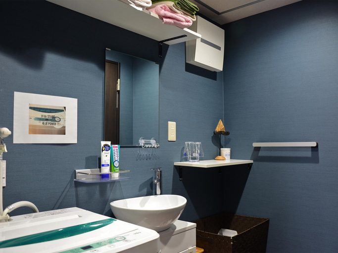 Bathroom 2, Urihouse, Beppu