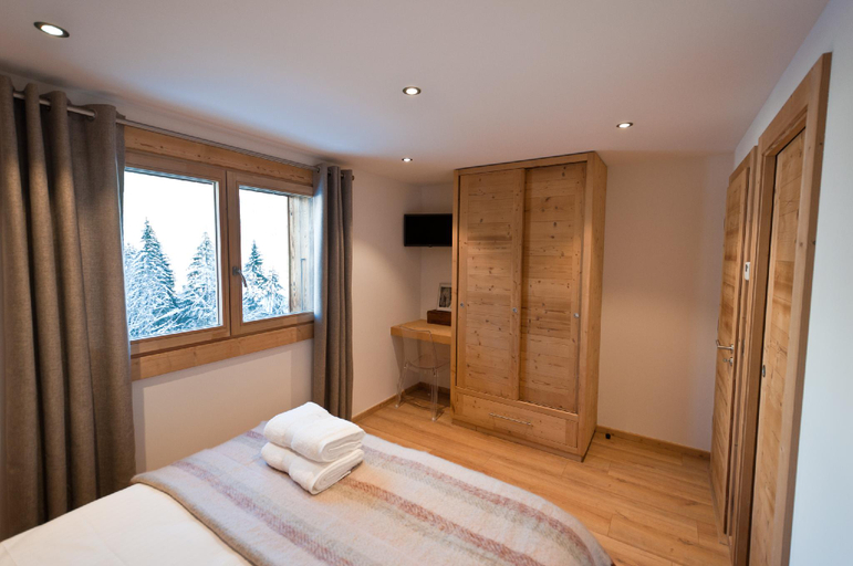 Bedroom 2, Appartements Chalet Le Fornay, Haute-Savoie