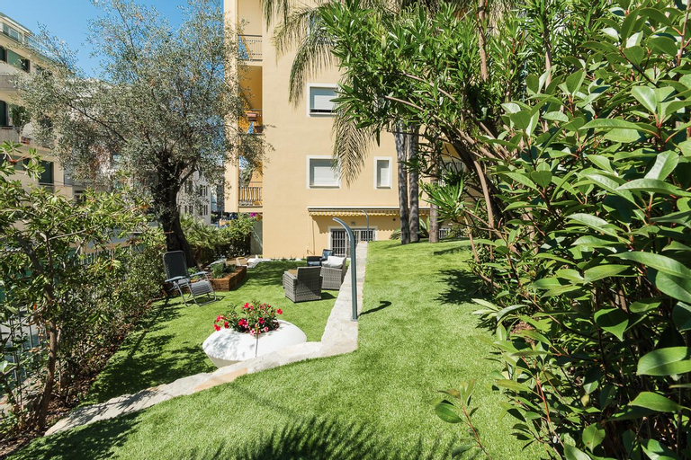 CASINO' - BIKE & FREE PARKING [WITH GARDEN]☆☆☆☆☆, Imperia