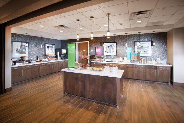 Food & Drinks 3, Hampton Inn by Hilton Arvin Tejon Ranch, Kern