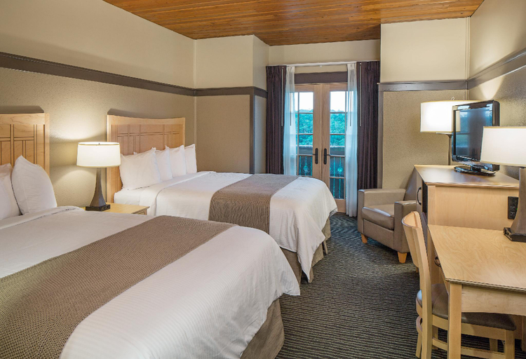 Bedroom 2, Lied Lodge at Arbor Day Farm , Otoe
