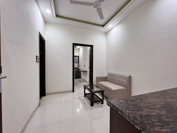 Bathroom, HR Grand Hotel, Delhi