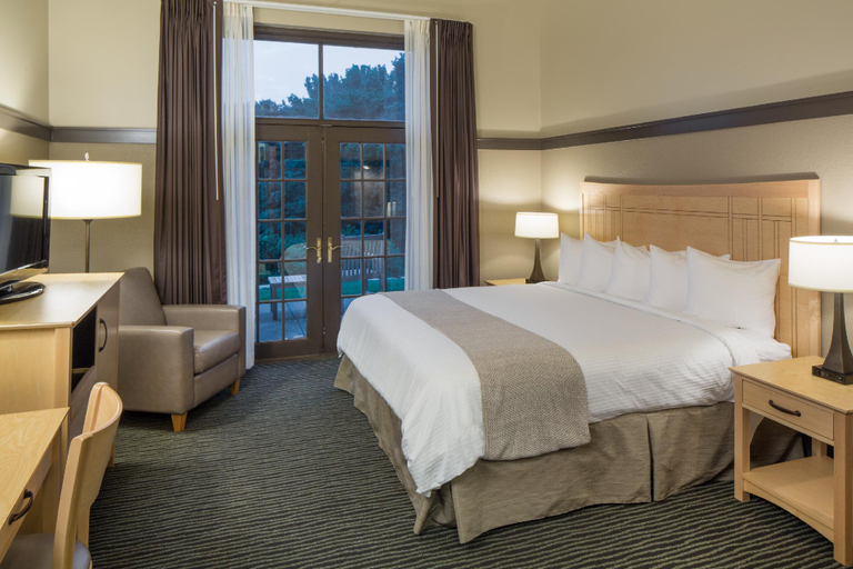 Bedroom 2, Lied Lodge at Arbor Day Farm , Otoe