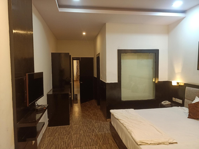 Bedroom 2, KESAR RESORT MIDWAY , Mahendragarh