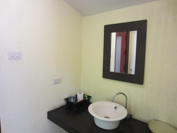 Bathroom, Aroma Pai Hotel and Spa, Pai