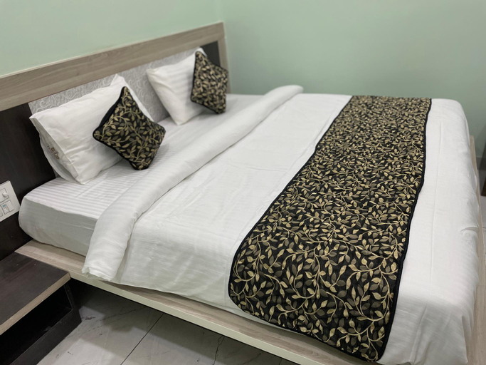 Bedroom 4, Hotel Teertham, Shahdol