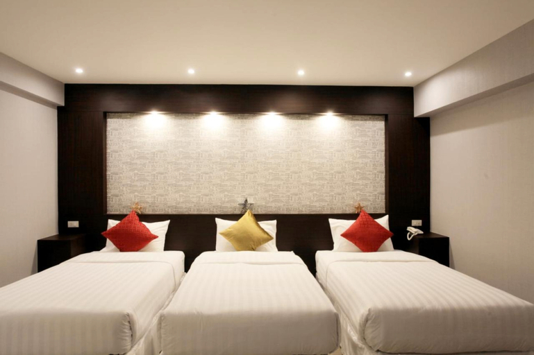 Bedroom 13