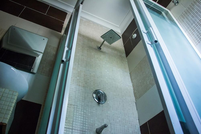 Bathroom 3, Chelsea Suites Limited Annex, Amuwo Odofin