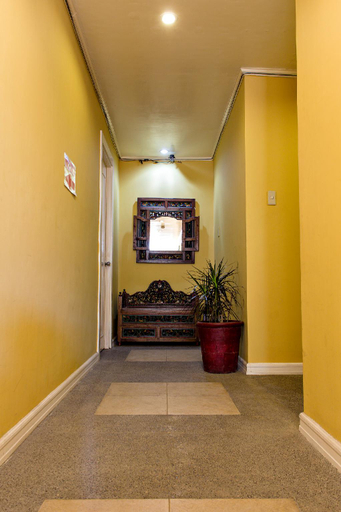Others 3, Bease's Bed and Breakfast, Kalibo