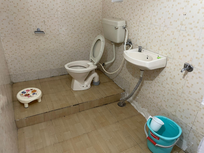 Bathroom 3, Snow Mount Hotel Auli, Chamoli