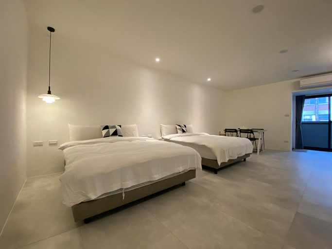 Others 5, Daylight Stay, Taichung