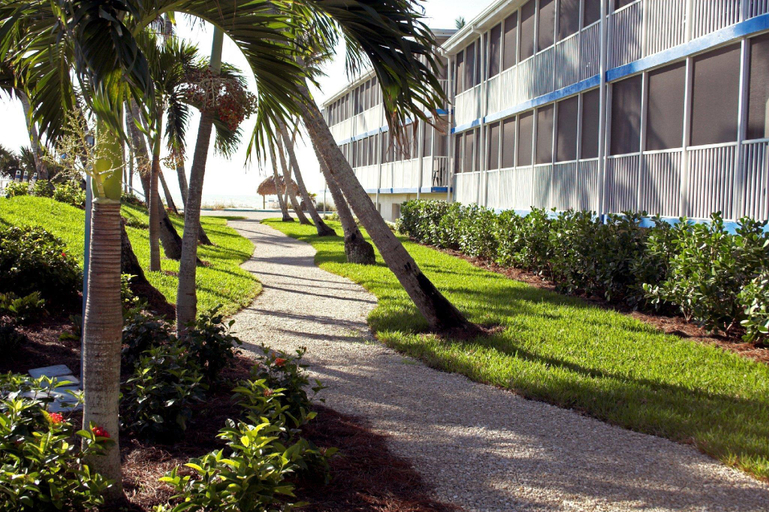 Others 3, Sunset Beach Inn, Lee