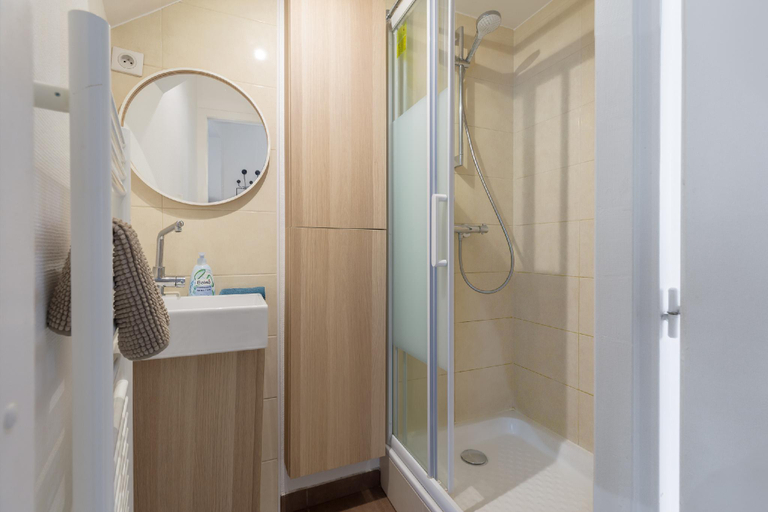 Bathroom 4, Les Appartements de la Pléiade, Bas-Rhin