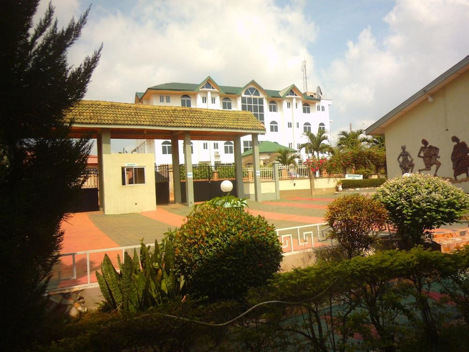 Exterior & Views 1, Wadoma Royale Hotel, Atwima