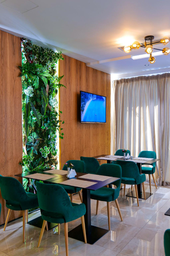 Food & Drinks 5, LORD Hotel Tirana, Tiranës