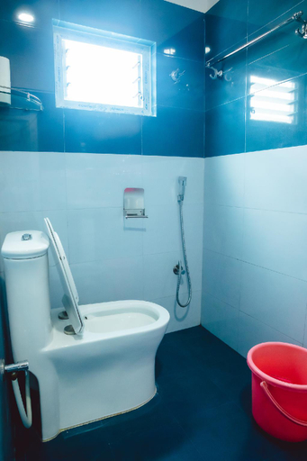 Bathroom 2, Hotel Yatri, Gandaki