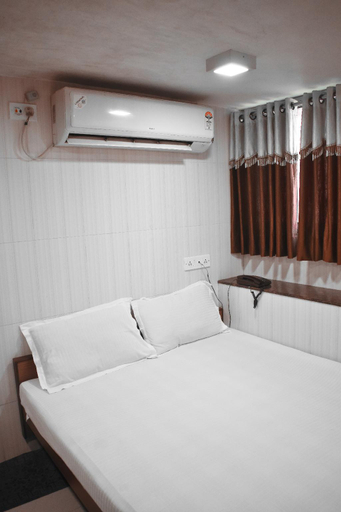 Bedroom 2, Hotel Akash , Haora