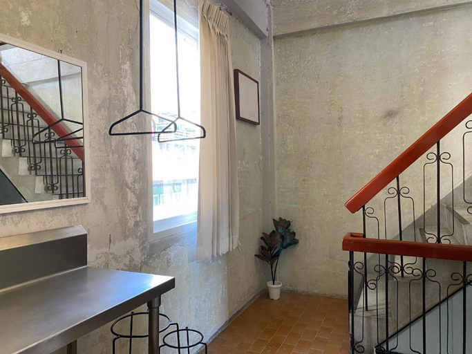 Others 4, EP1 shophouse, Phra Khanong