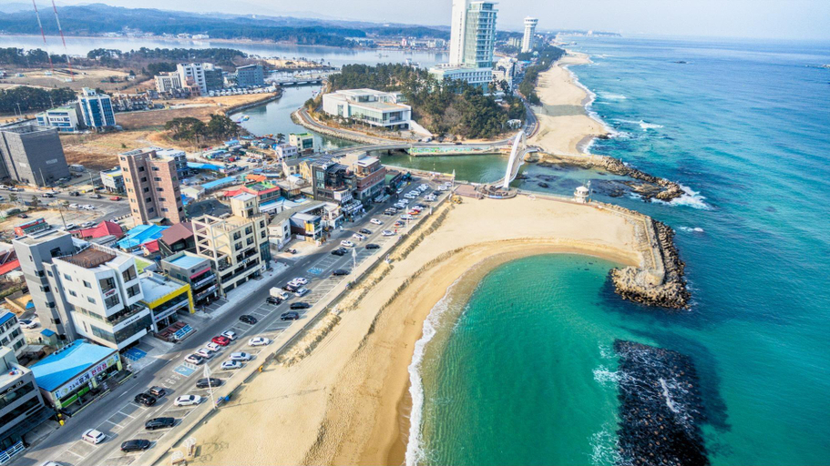 Others 2, Gangneung Bluestay, Gangneung