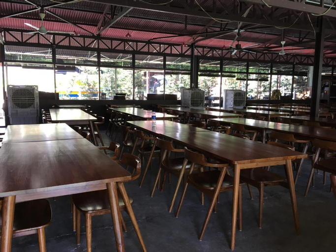 Food & Drinks 4, PARADISE VALLEY BROGA RESORT, Hulu Langat