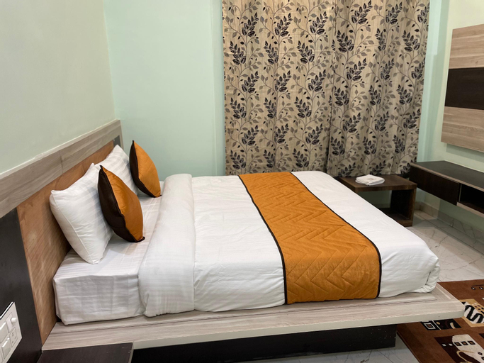 Bedroom 3, Hotel Teertham, Shahdol