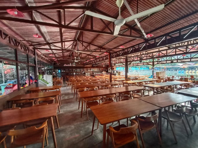 Food & Drinks 3, PARADISE VALLEY BROGA RESORT, Hulu Langat