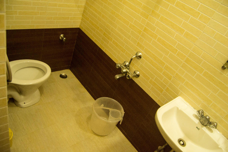 Others 2, SKYLARC INN HOMESTAY, The Nilgiris