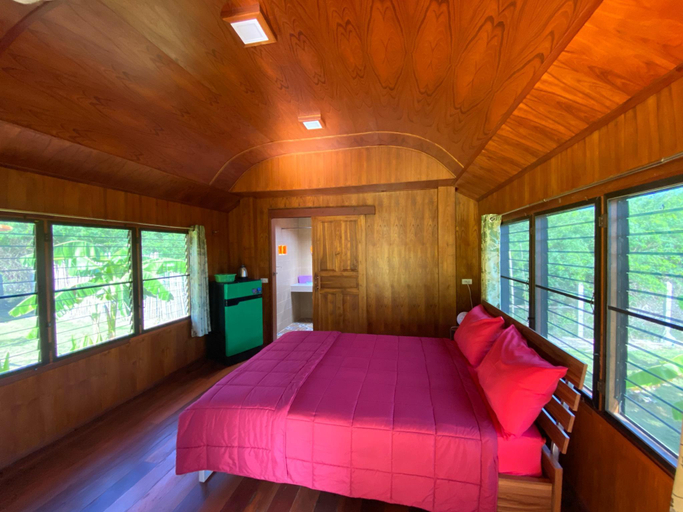 Bedroom, Deluxe bungalow, K. Sam Roi Yot