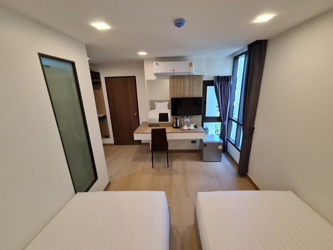 Bedroom 16