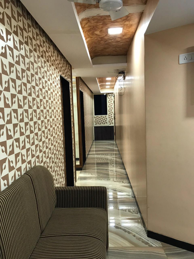 Others 2, Hotel Shalimar Palace, Mumbai City