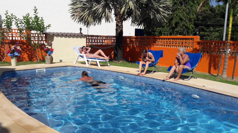 Luxurious studio, hotel services, private kitchen, Phuket Island