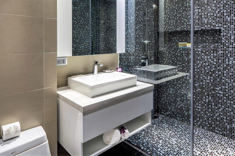 5, Apartment at Twin Sands, Merlin & Tri Trang beach, Pulau Phuket