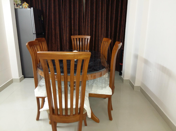 Dining Room 5, Fullly Furnished Two BHK A/c Luxury Apartment, Ernakulam