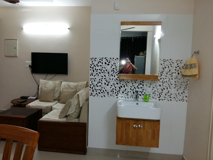 Others 3, Fullly Furnished Two BHK A/c Luxury Apartment, Ernakulam