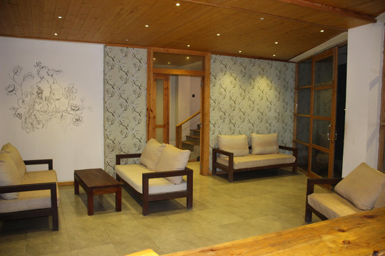 Public Area, Sunset Beach Mirissa, Weligama