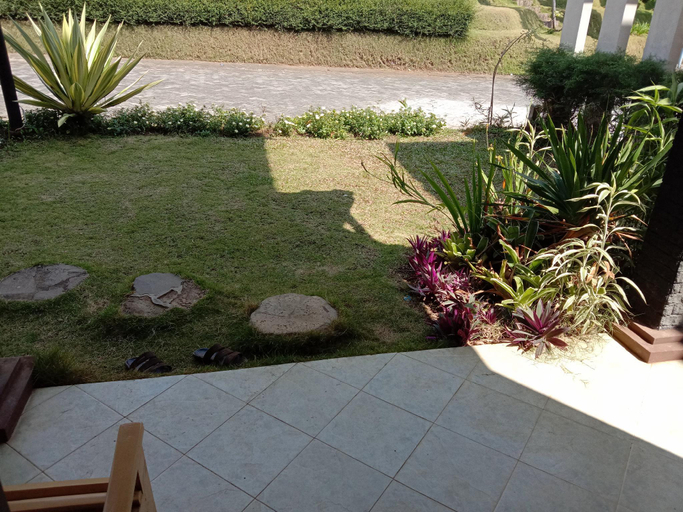 Others 3, Batu Villas, Malang