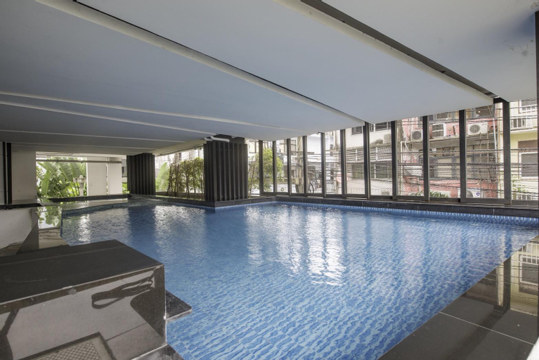 Sport & Beauty 2, Bangkok Duplex Condo Near BTS with Hi-Speed WiFi, Wattana
