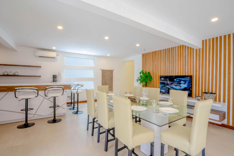 Food & Drinks, Cassandra 4 BR Private Pool Villa at Seminyak, Badung