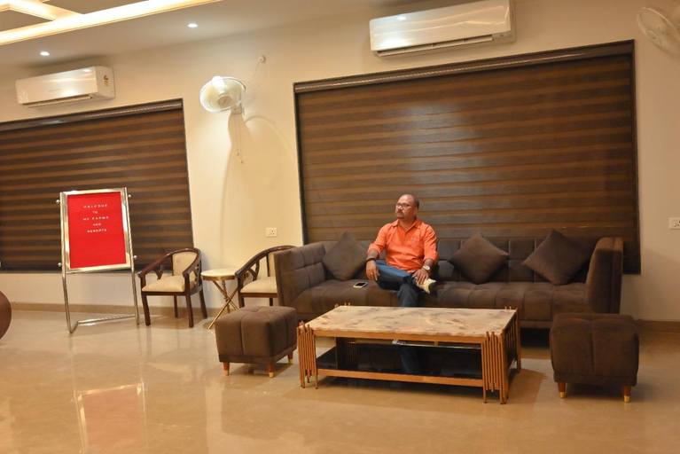 Public Area 2, M D Farms & Resorts, Mathura