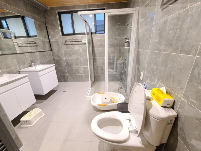 Bathroom 2, Three Forest  Sleep Inn, Tainan